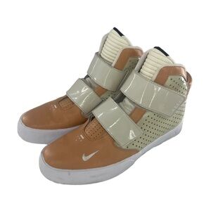 Nike Flystepper 2K3 athletic shoes